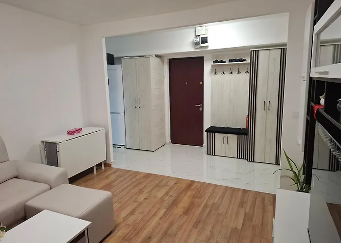 Apartment In Piata Victoriei, 3 Rooms, Modernized, Building With Elevator Bucharest