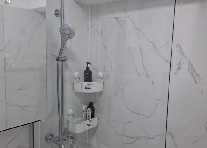 Apartament In Piata Victoriei, 3 Rooms, Modernized, Building With Elevator